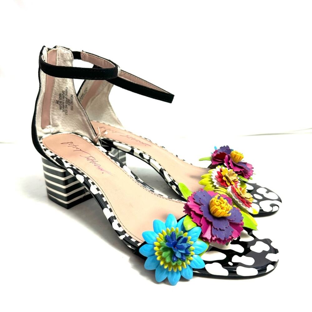 New Betsey Johnson Indy Floral Striped Ankle Strap Low Heels Colorful Size 9